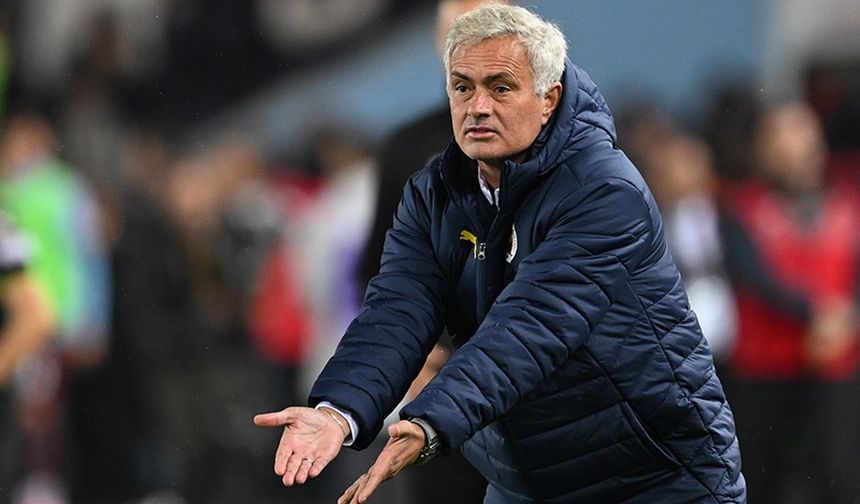 Mourinho için flaş iddia: İngiliz ekibine sıcak bakıyor!