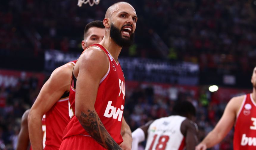 Olympiakos, Baskonia karşısında farklı kazandı!