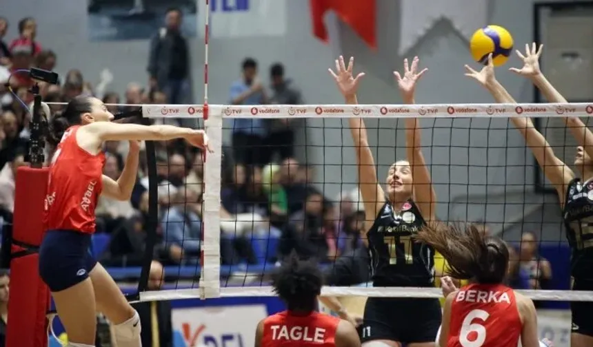 Vakıfbank, deplasmanda kolay kazandı!