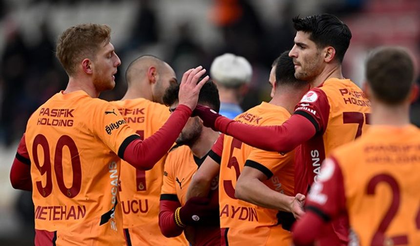 Galatasaray'ın kamp kadrosu belli oldu!