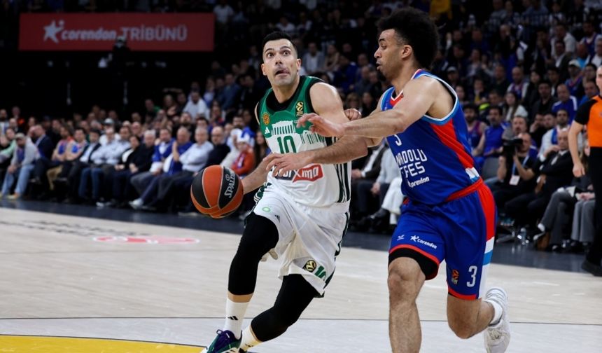 Anadolu Efes fırsat tepti: Seride 2-1 geriye düştü!