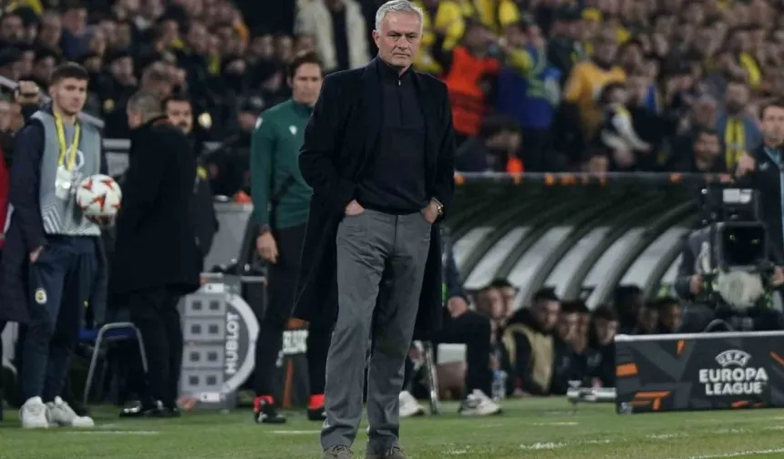 Joe Cole, Jose Mourinho'nun Premier Lig'e geri döneceğinden emin!