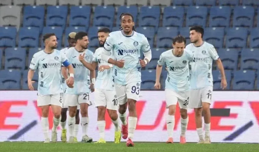 Adana Demirspor'dan unutulmaz geri dönüş!