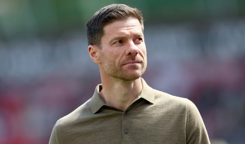 Real Madrid'de Xabi Alonso imzayı attı! Tek tek isim verdi...
