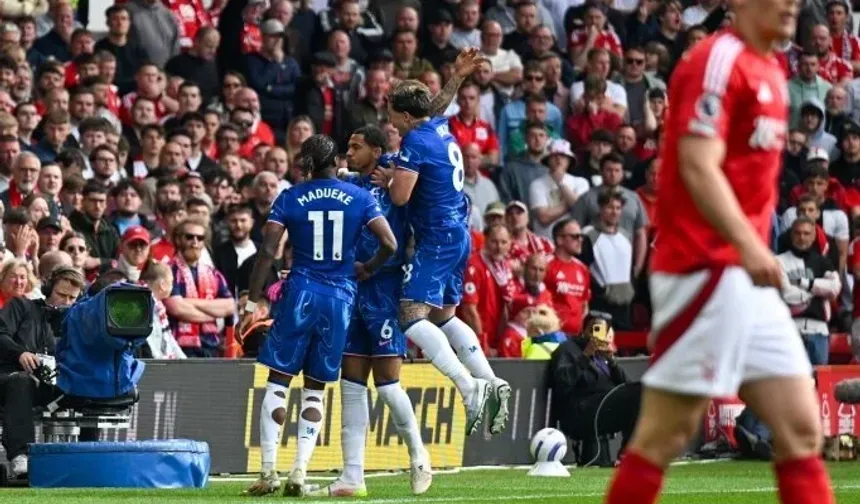 Chelsea 3 puanı tek golle aldı