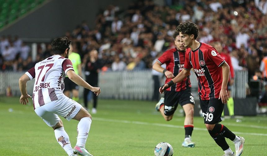 Son Süper Lig bileti Fatih Karagümrük'ün!