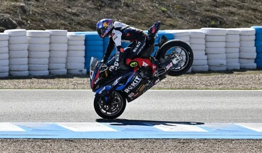 Toprak Razgatlıoğlu, Fransa'da "2'de 2" yaptı