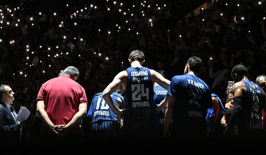 Anadolu Efes, Real Madrid Karşısında Son Çeyrekte Üstünlüğü Verdi: 75-81