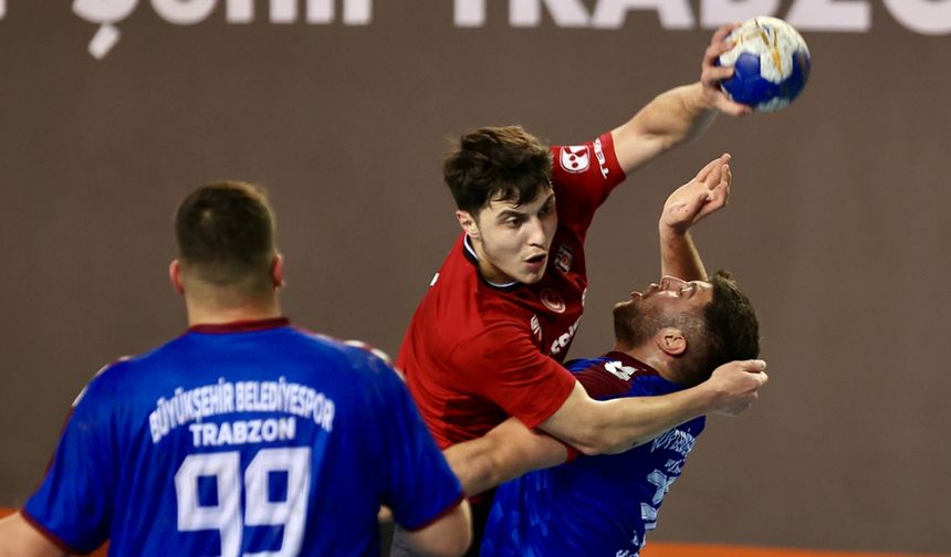 Beşiktaş’tan Trabzon’da gol yağmuru: Namağlup liderlik sürüyor