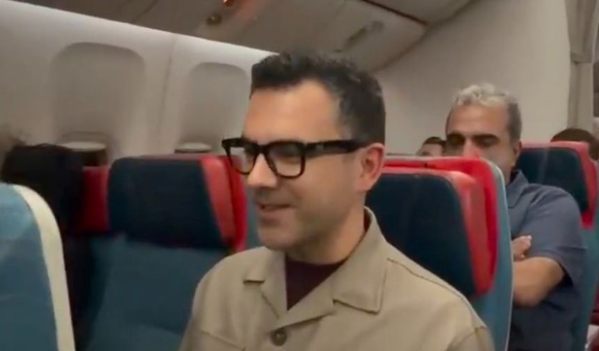 Ünlü spiker Özkan Öztürk’ten uçakta unutulmaz maç anlatımı