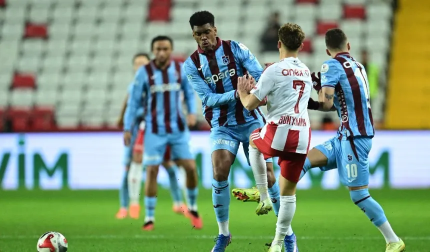 Trabzonspor, Antalyaspor Karşısında 2 Puan Bıraktı