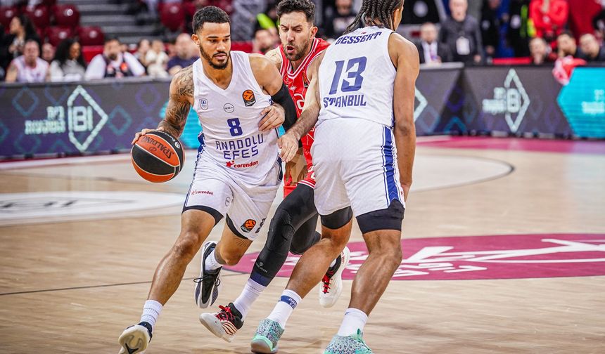 Anadolu Efes Olympiakos'u ağırlıyor