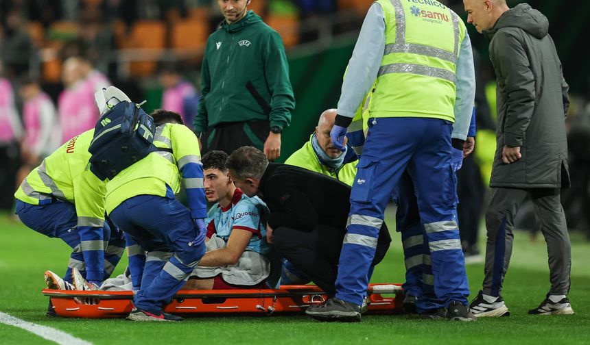 Van Persie: "Hem Antrenör Hem Babayım"