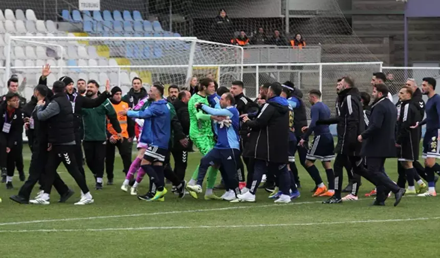 Keçiörengücü - Erzurumspor FK Maçında Kavga Çıktı