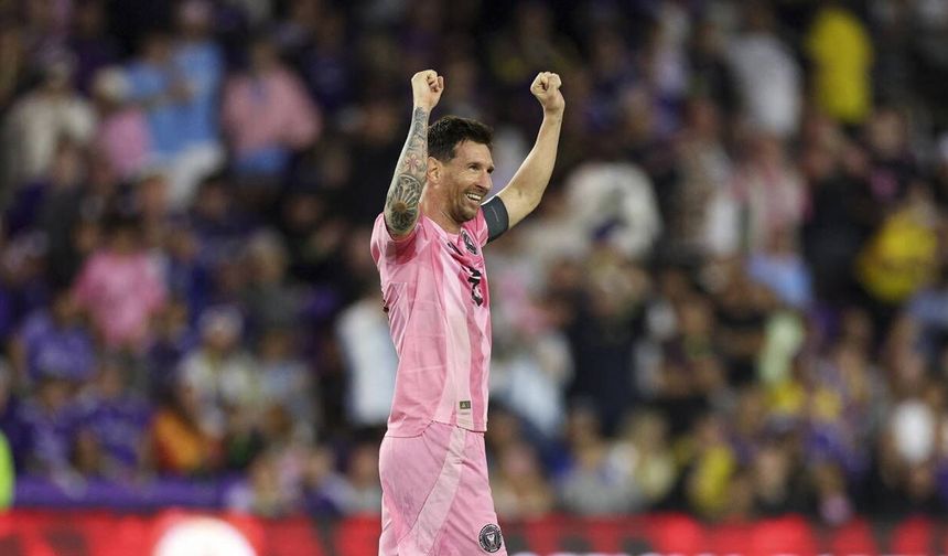 Messi Yine Attı: 70. Frikik Golü