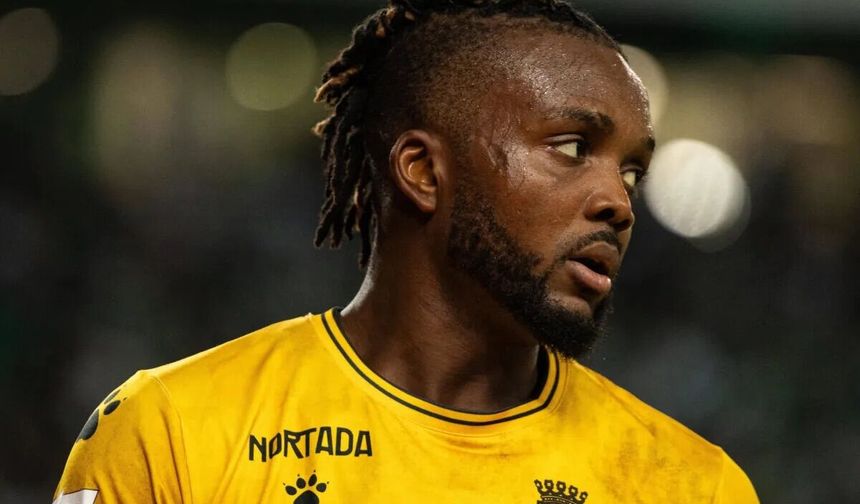 Özel: Konyaspor, Stoper Chidozie Awaziem ile Görüştü
