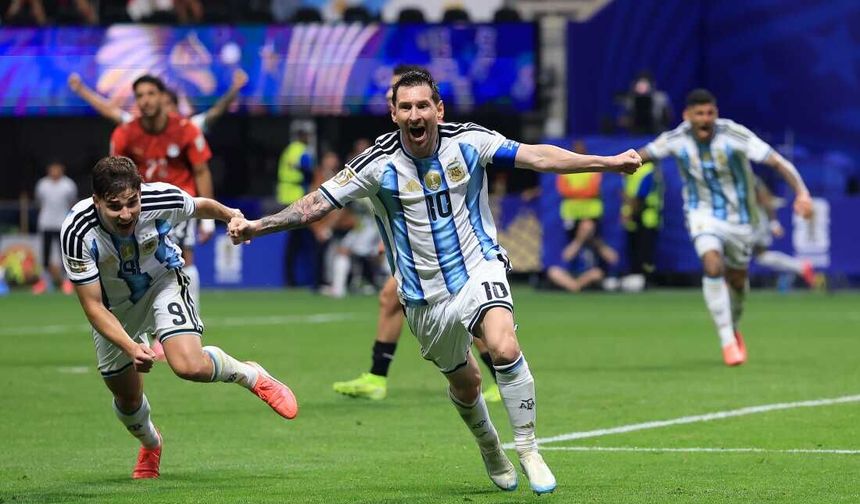 Arjantin'den Tarihi Dönüş: Messi Bir Kez Daha Tarihe Geçti
