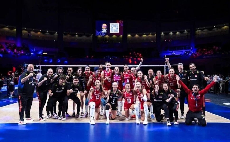 Milletler Ligi'nde Final: Çin'e Set Vermediler