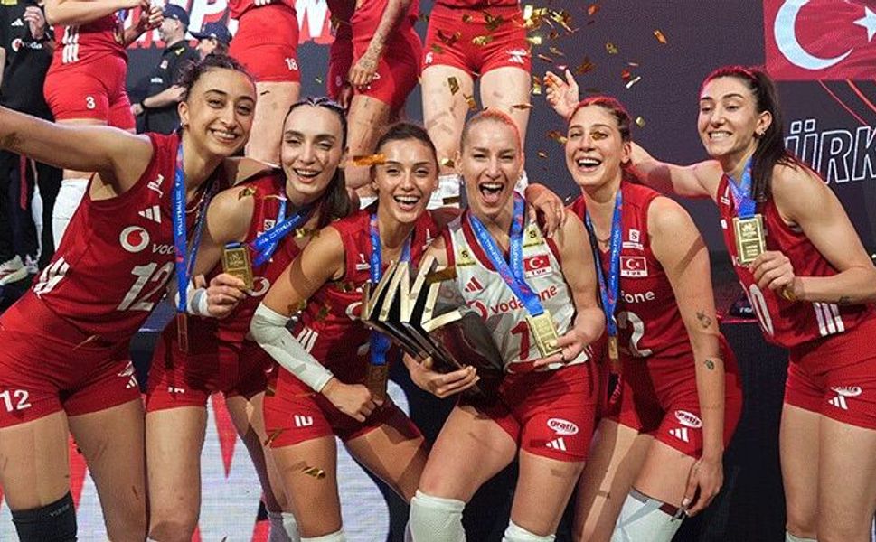 Brezilya'yı Devirdik: Filenin Sultanları Milletler Ligi Şampiyonu!
