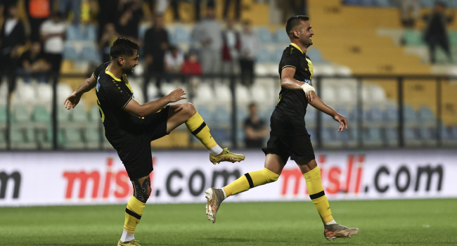 İstanbulspor'un Gaziantep FK'yı konuk edeceği maç beIN SPORTS 2 ekranlarında futbol severler ile buluşacak. Bu maçı TOD TV ve beIN CONNECT üzerinden de seyredebilirsiniz.