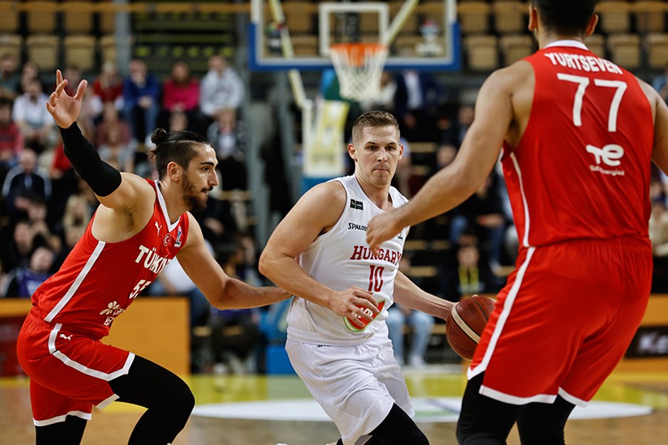 12 Dev Adam, EuroBasket 2025 biletini aldı - Spor Haberleri, Son Dakika ...