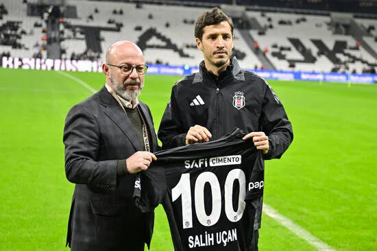 Beşiktaş'ta Salih Uçan'a-1