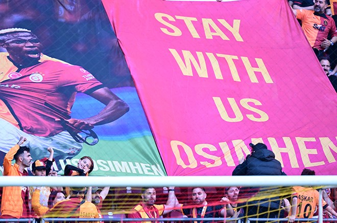 Galatasaraylılardan Victor Osimhen'e