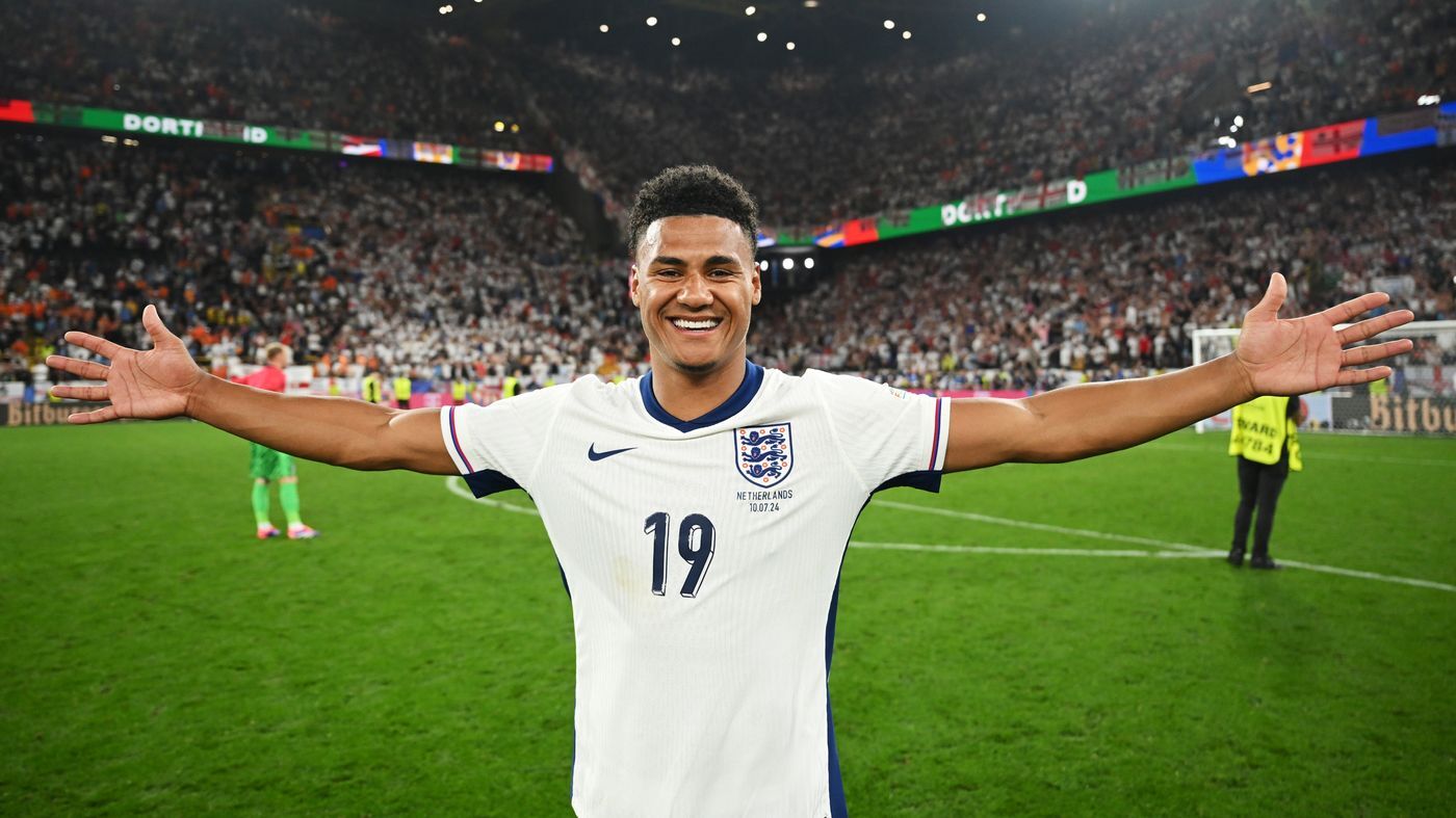 Ollie Watkins-2